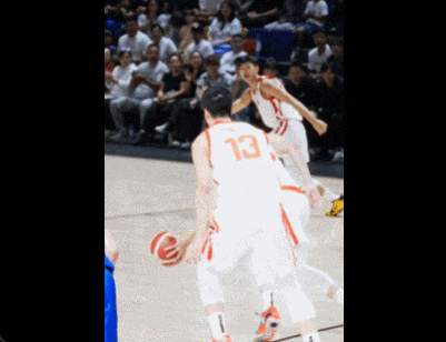 黄金甲体育-打嗨了！22分钟砸出27分！中国男篮又一未来之星