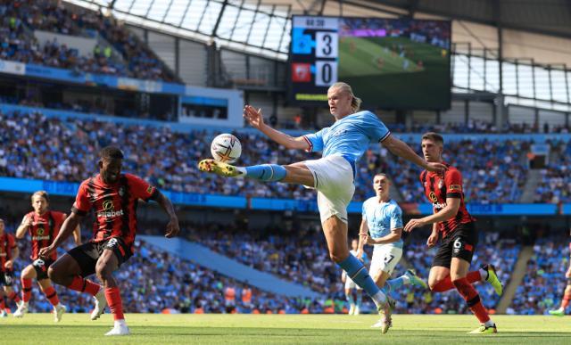 黄金甲体育-缺席世界杯的哈兰德，收获足坛最贵装备赞助合同